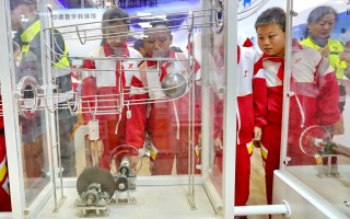 流动中国科技 高科技装备让“流动的中国”畅行无阻