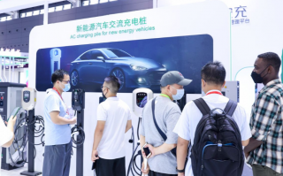 上海启充科技有限公司 效率低！在公众号“e起充”办二手新能源车受让，照片不清晰竟20天才反馈